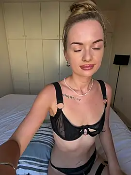 ElenaRebelle webcam