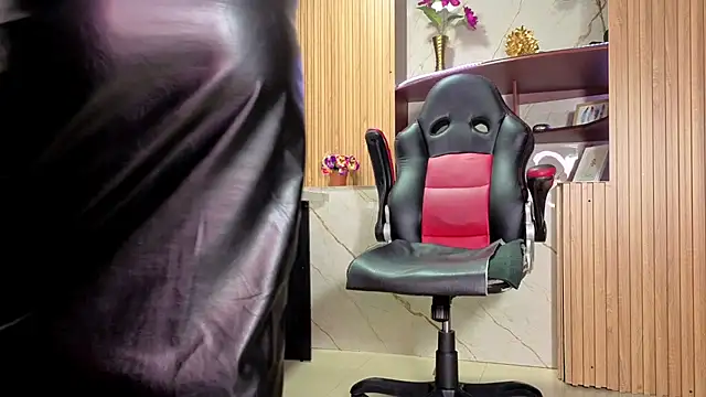 MissEscarleth webcam