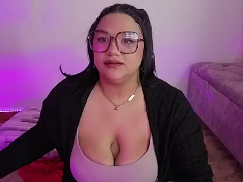 Tamarha_Princess live cam on StripChat
