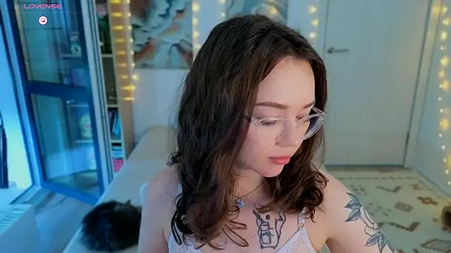 MilenaSaint webcam