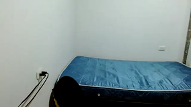 estefania224 live cam on StripChat