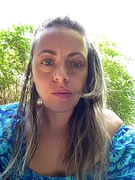 ladywithbigass