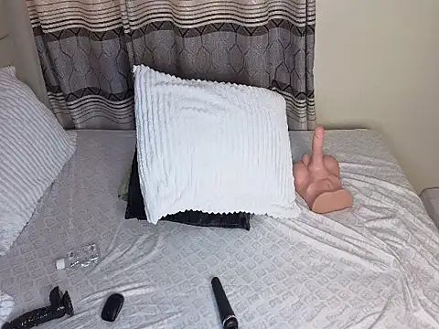 Blackcharmming webcam