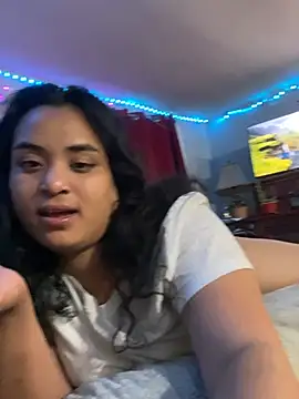 soakedupkitty-'s live room