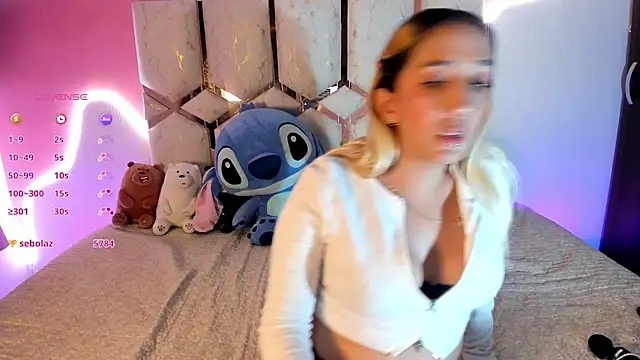 Amanda_klaire webcam