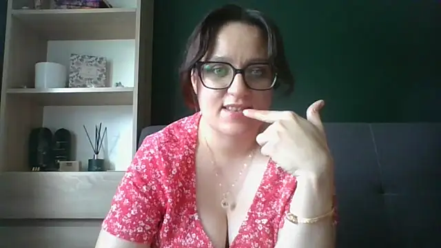 sensual_paris live cam on StripChat