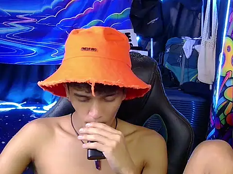 hugekenbigcock webcam