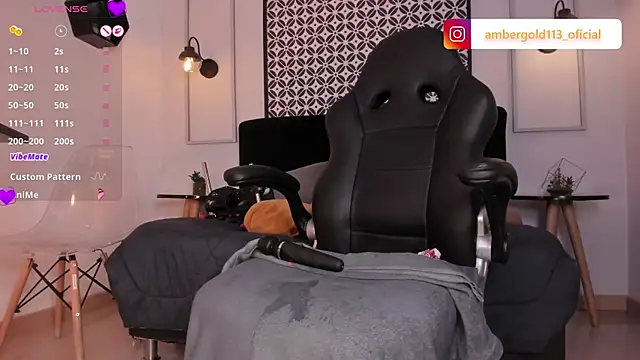 Amber_gold_ webcam