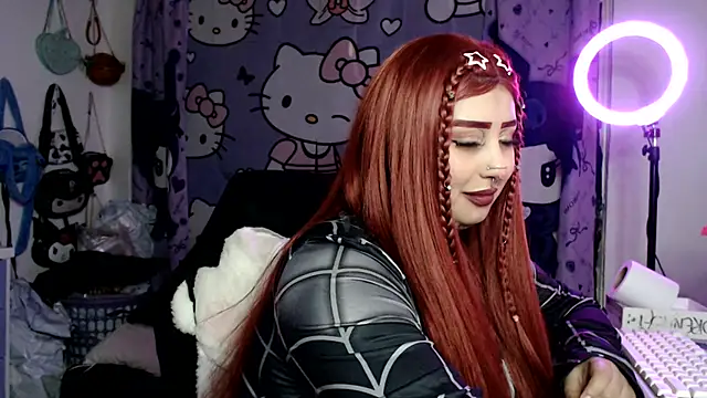 lussyevans24 live cam on StripChat