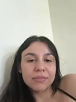 Daniela-rosee live cam on StripChat