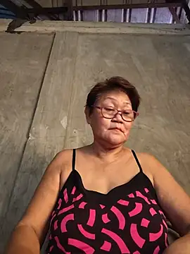 Sunflower1956 live cam on StripChat