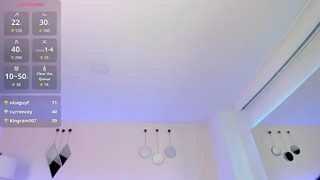 Sky_Loren live cam on StripChat