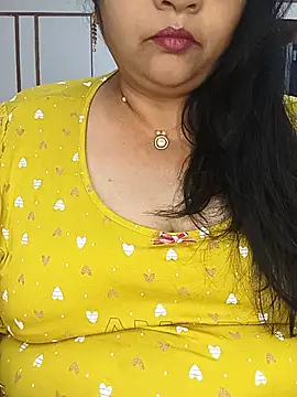 Ragavi-kannada-telugu live cam on StripChat