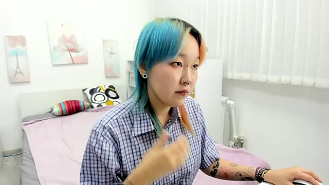 Cute__Kiko live cam on 