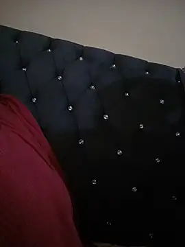 pussyqueene live cam on StripChat