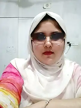 nusrat-n - Nusrat-N's free webcam - UK Sex Cams