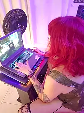 Sarah-Stoner live cam on StripChat