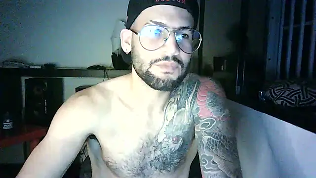 thedragonboyxxx live cam on StripChat