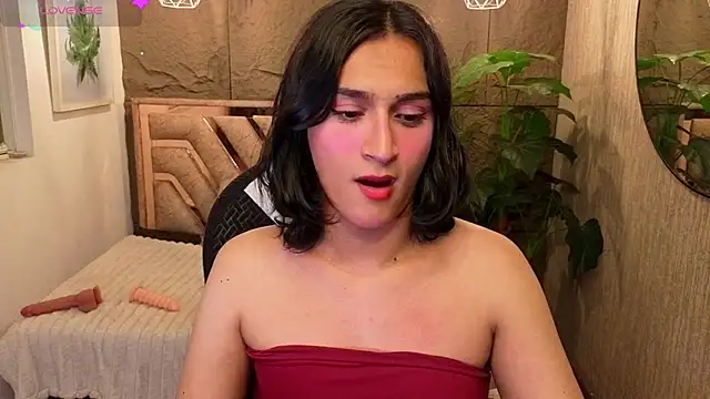 Zoee_Kiss_ live cam on StripChat