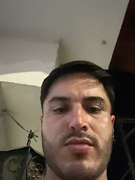 noahstevenss live cam on StripChat
