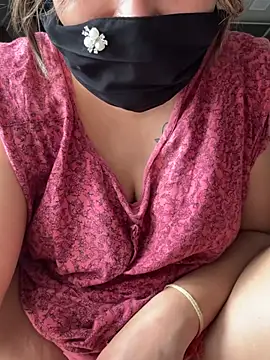 Pink_BabyDoll live cam on StripChat