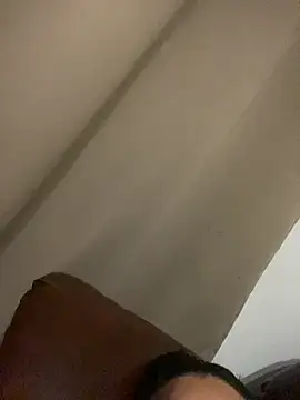 julia_moreira webcam