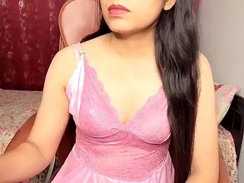 Hottikayra live cam on StripChat