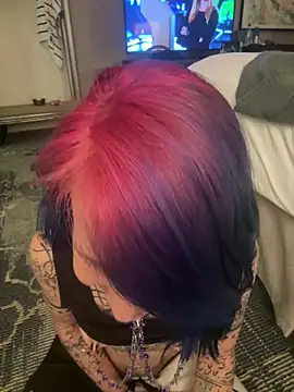 Toxii- live cam on StripChat
