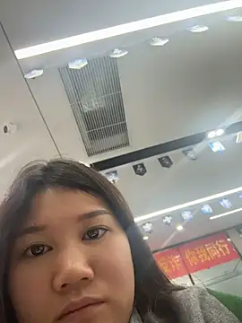 Yanyan_778 live cam on StripChat