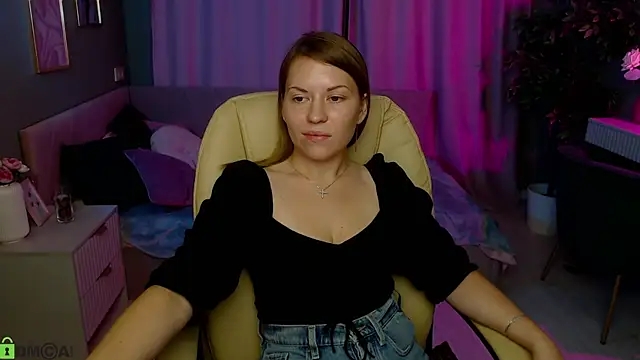 Kira_Miragee live cam on StripChat
