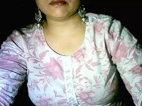 Cute_Suhaani live cam on StripChat