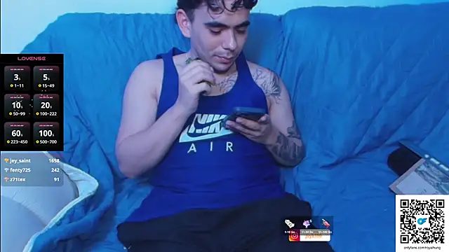 adonisZafiro webcam