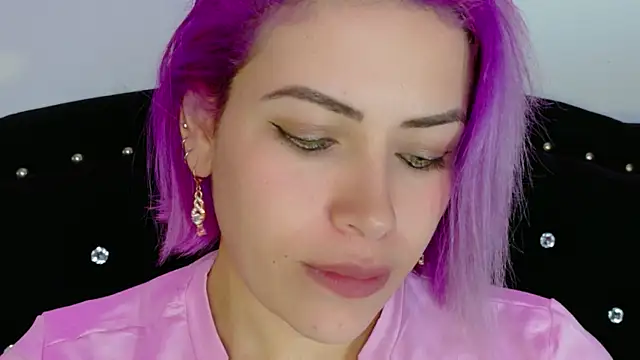 natalia_montoya (F young) - play pussy fingers+control  5 min