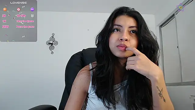 ellajonz webcam