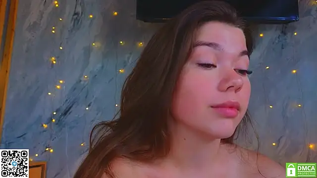 miss_bubbles_ (F young) - Pinch and lick my nipples!