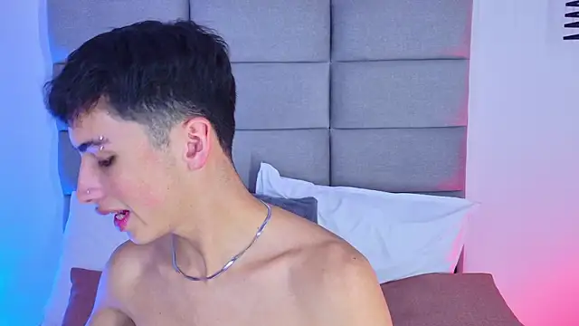 joshclaarktt (M twink) - Full naked + 1 minute control lush