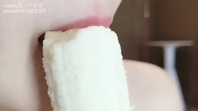 Banana-Milk69 live sex cam