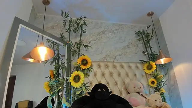 LittleeJaz live cam on StripChat