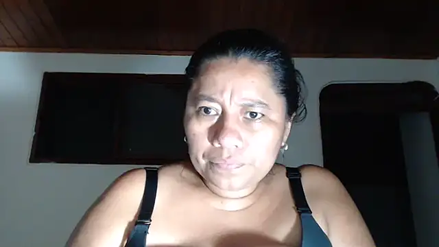 adrixxx38 live cam on StripChat
