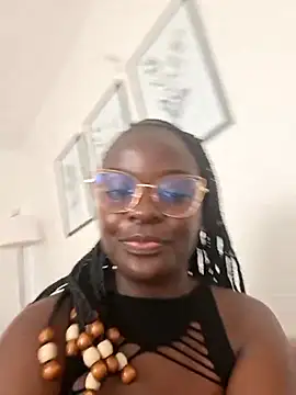bustytemptress1 webcam