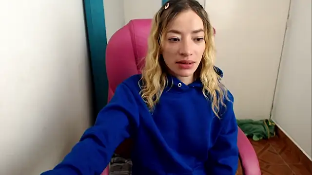 zoe_jones13 webcam