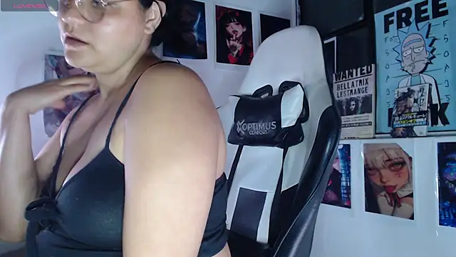 gigiqueen_18 webcam