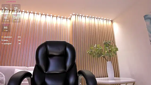 BellaThompsonX webcam