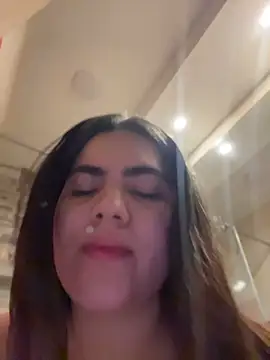 Valenhill@xh live cam on StripChat