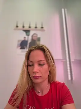 LavenderHot webcam