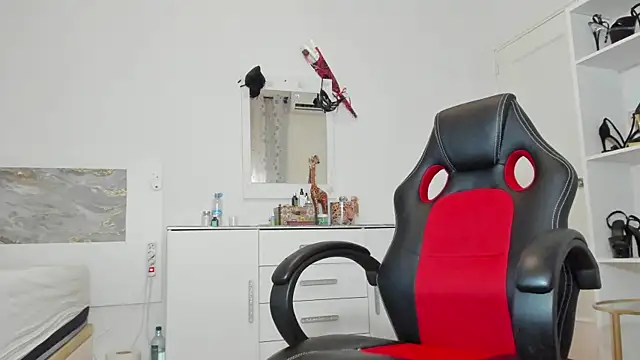 anisialuna_ webcam