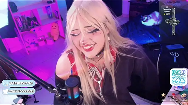 toky_doll webcam