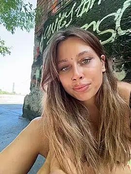 Jucie__Bomb webcam