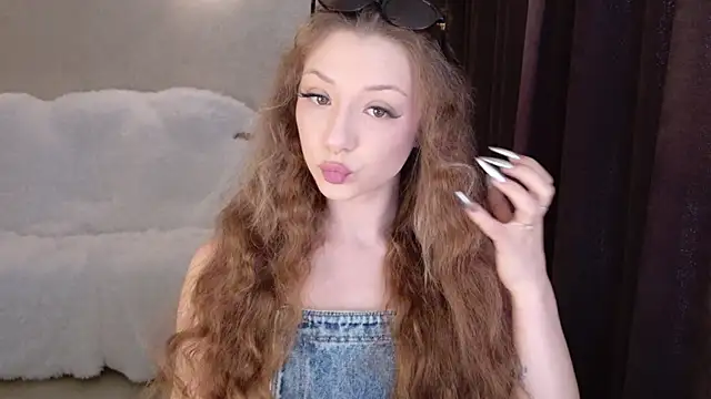 amanda_grasy (F teen) - saving up for a toy