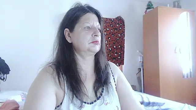 ExtasyMature webcam